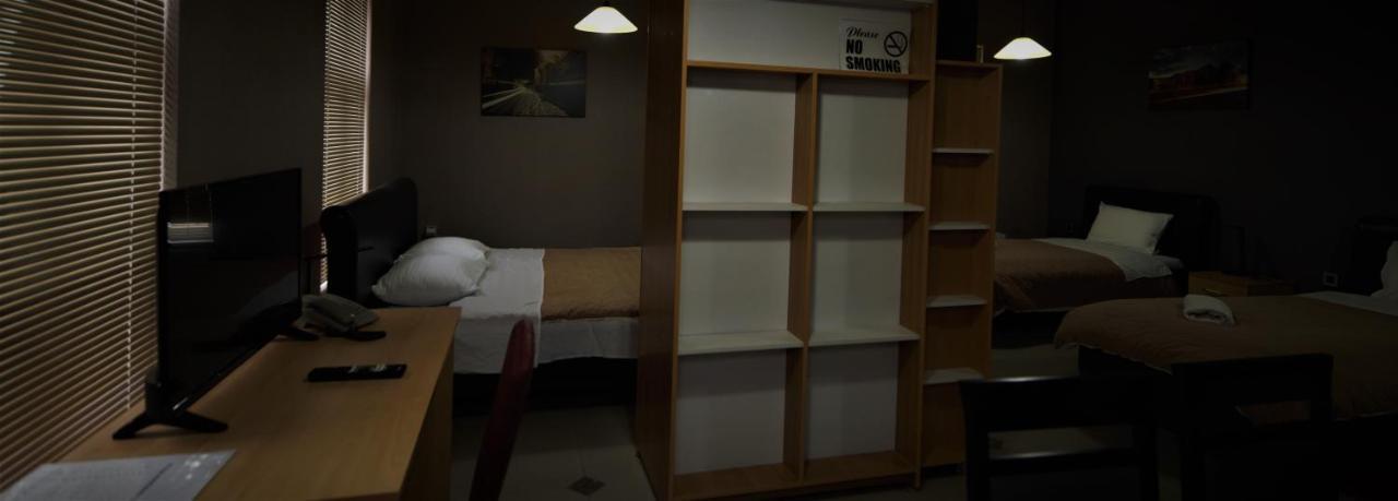 Hotel Ambasador ビトラ エクステリア 写真