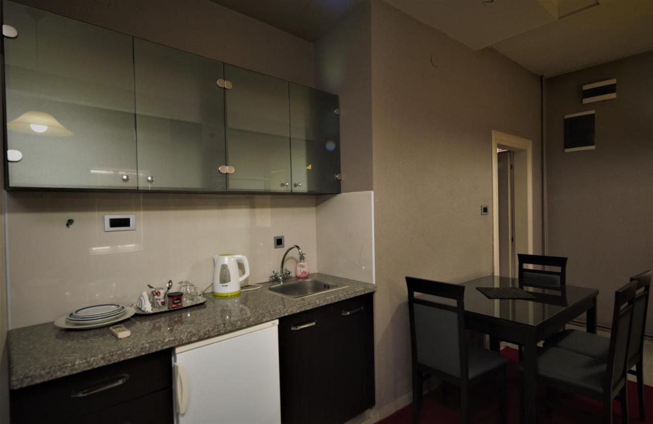 Hotel Ambasador ビトラ エクステリア 写真
