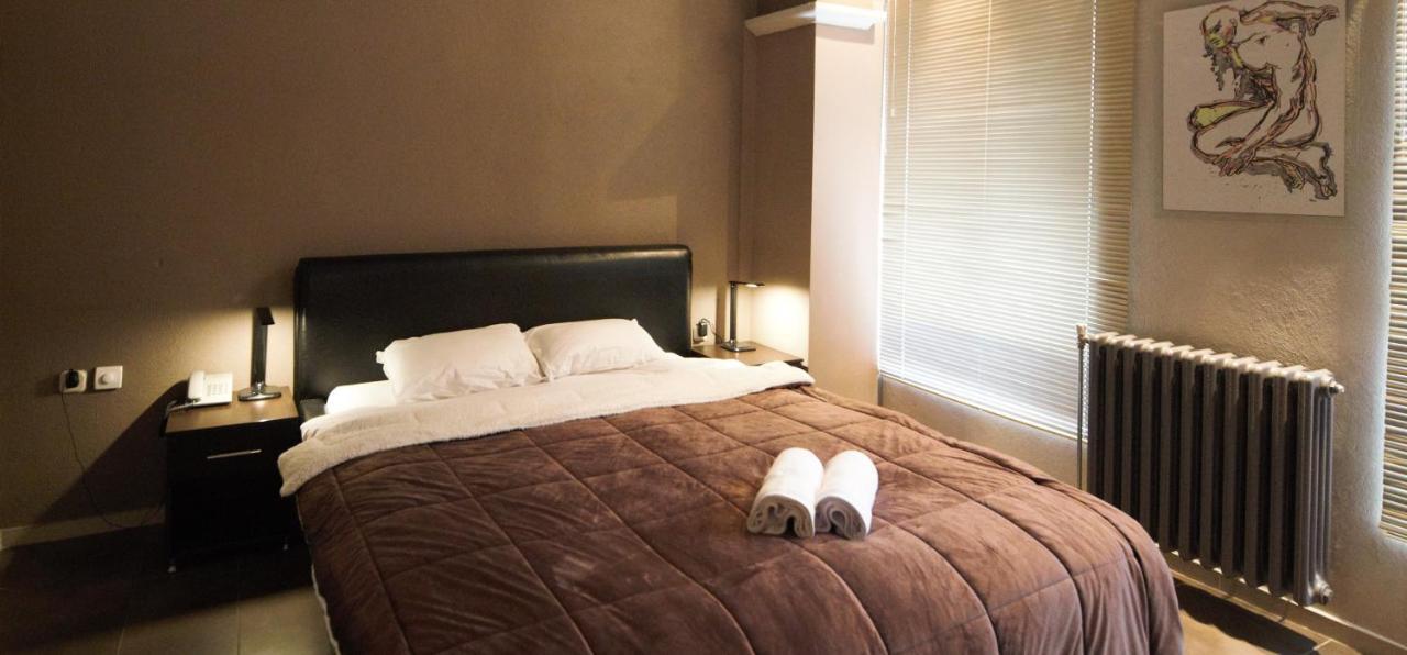 Hotel Ambasador ビトラ エクステリア 写真